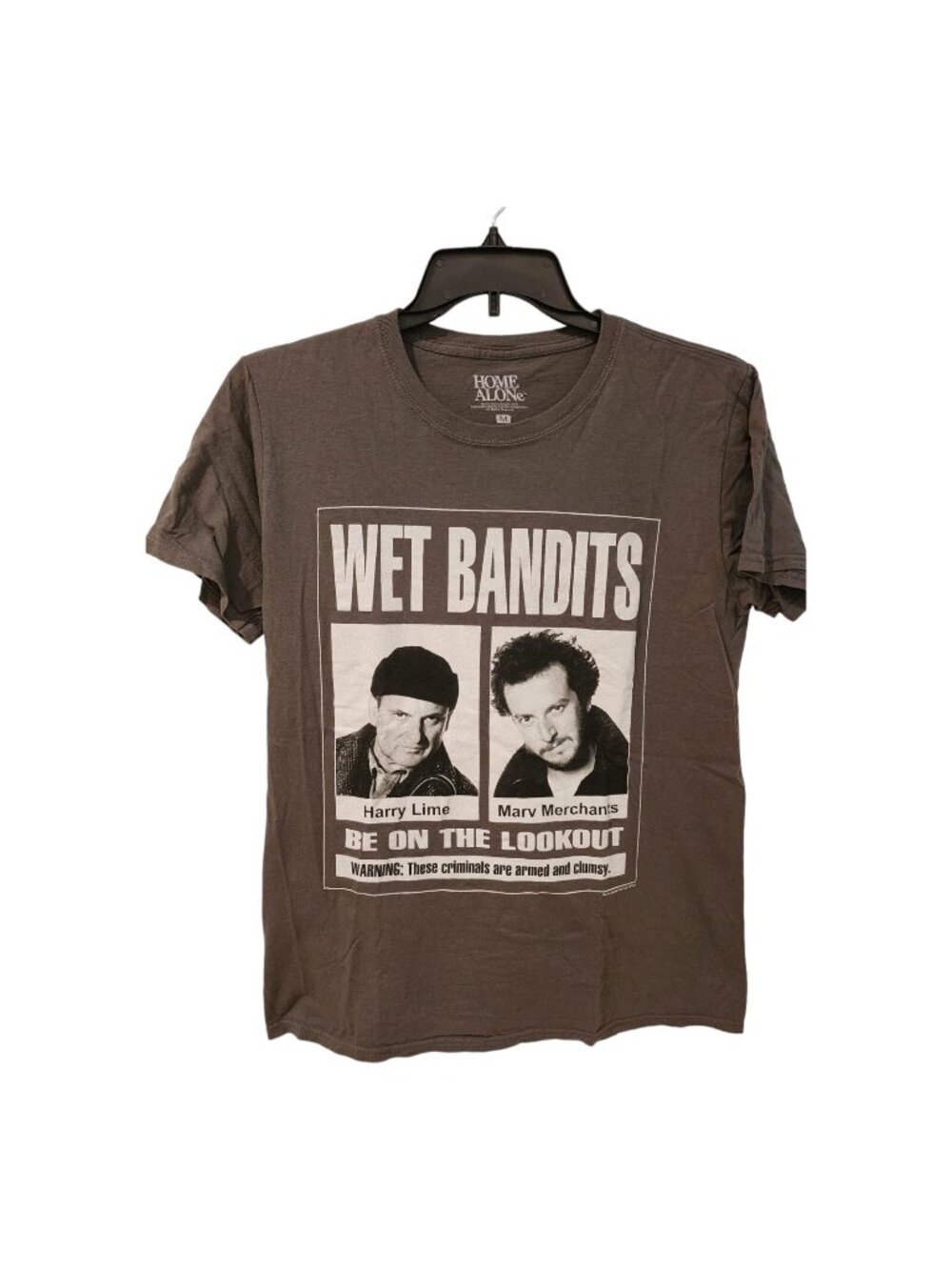 Home Alone Medium Harry & Marv Wet Bandits Wanted Poster Men’s Graphic Tee Shirt